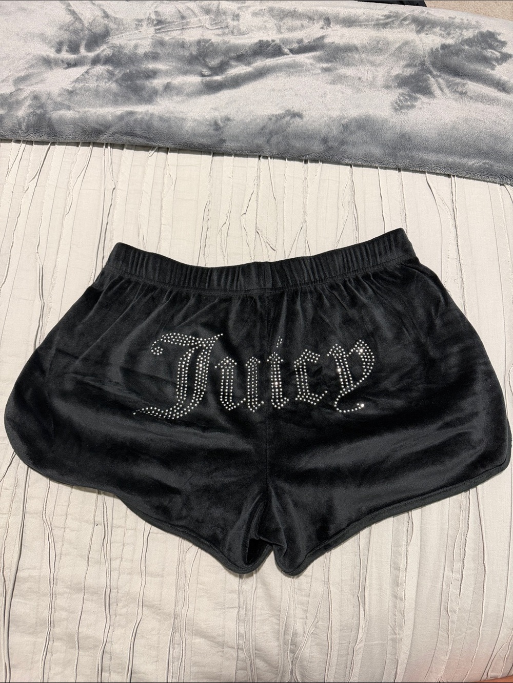 Juicy Couture Black Velour Rhinestone Logo Shorts Large
